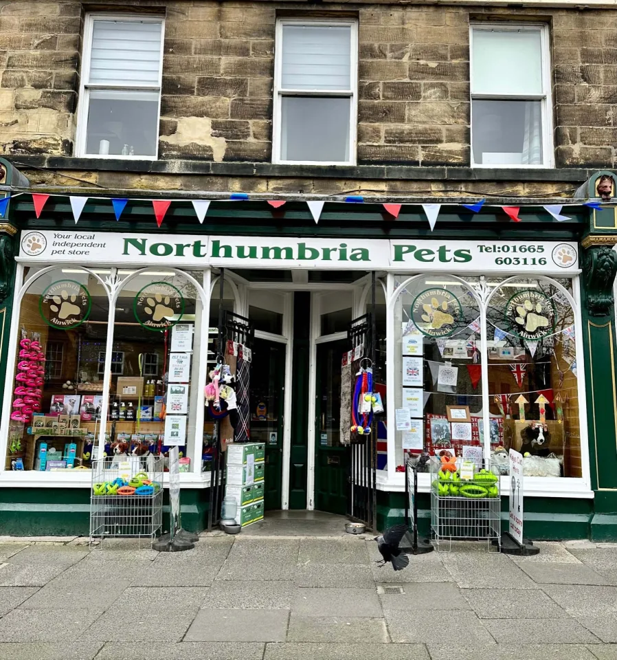 Northumbria Pets storefront in Alnwick, UK